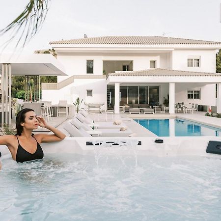 M Mansion Villa Pefki  ภายนอก รูปภาพ