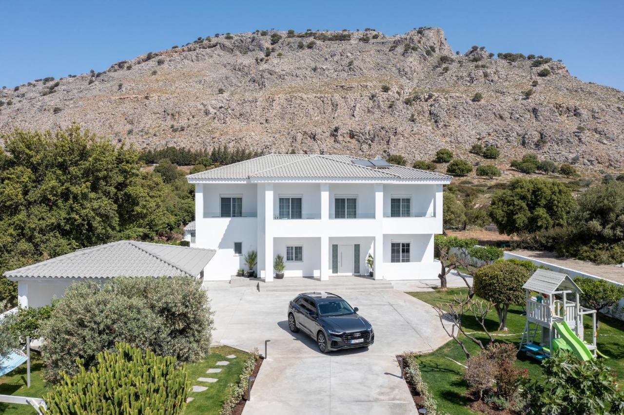 M Mansion Villa Pefki  ภายนอก รูปภาพ