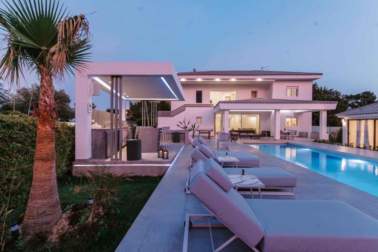 M Mansion Villa Pefki  ภายนอก รูปภาพ
