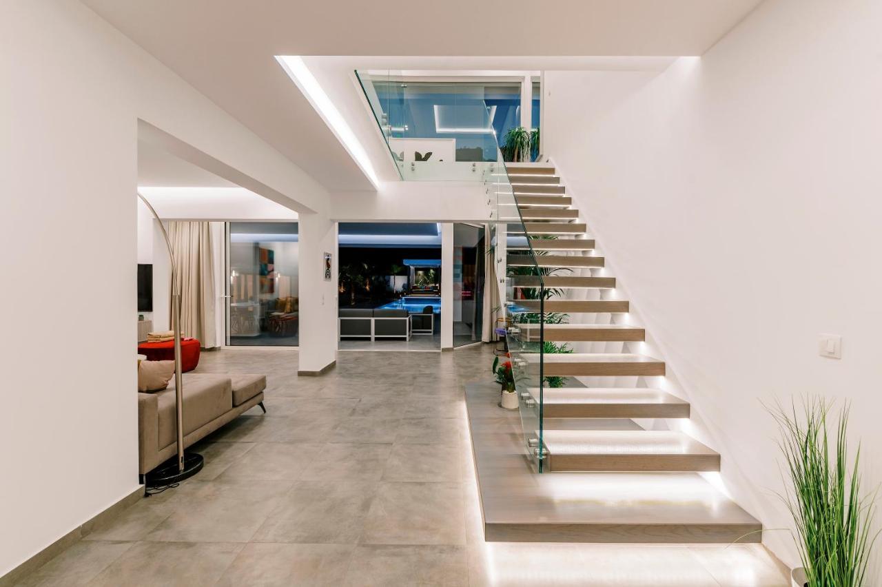 M Mansion Villa Pefki  ภายนอก รูปภาพ